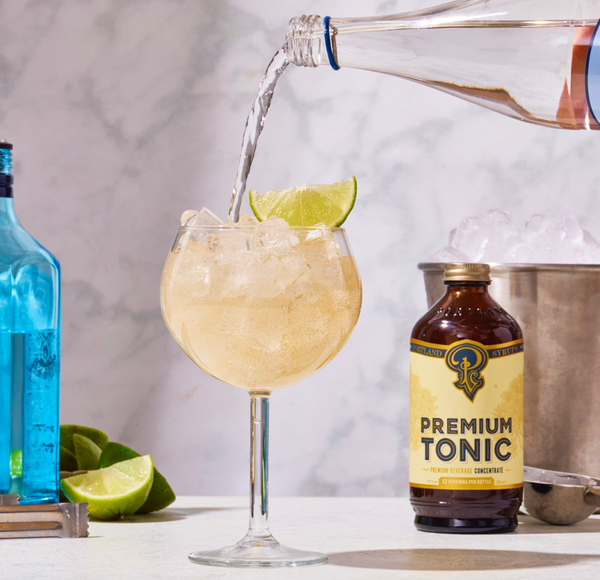 gin tonic bombay sapphire classic cocktail